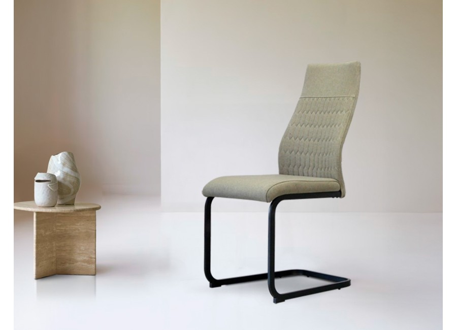 Silla Andros color arena con pata metálica negra